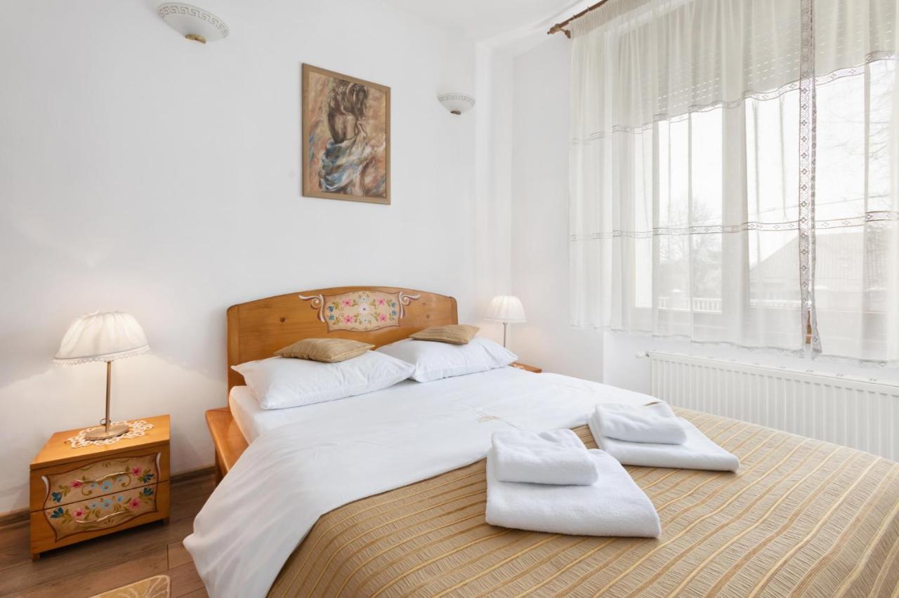 Casa Rasnoveana Екстериор снимка