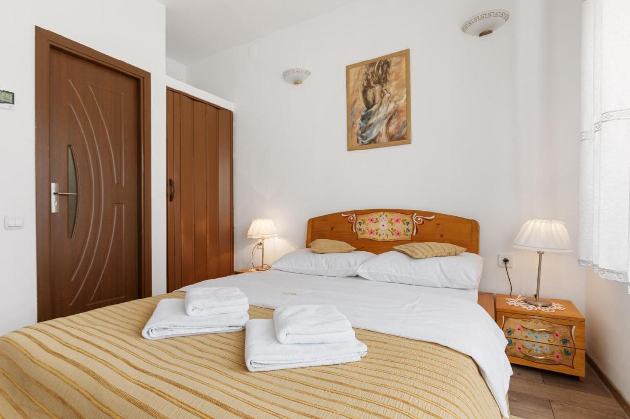Casa Rasnoveana Екстериор снимка