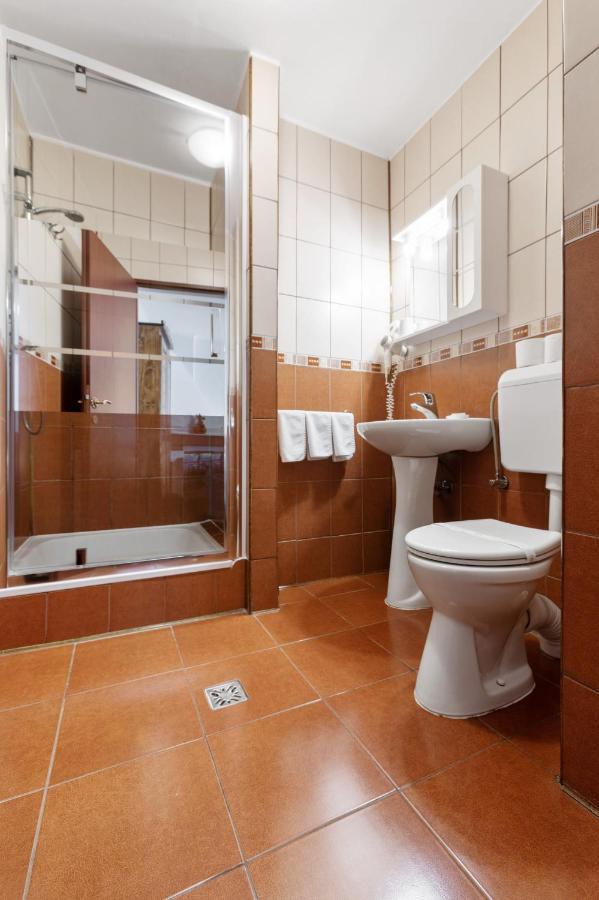 Casa Rasnoveana Екстериор снимка