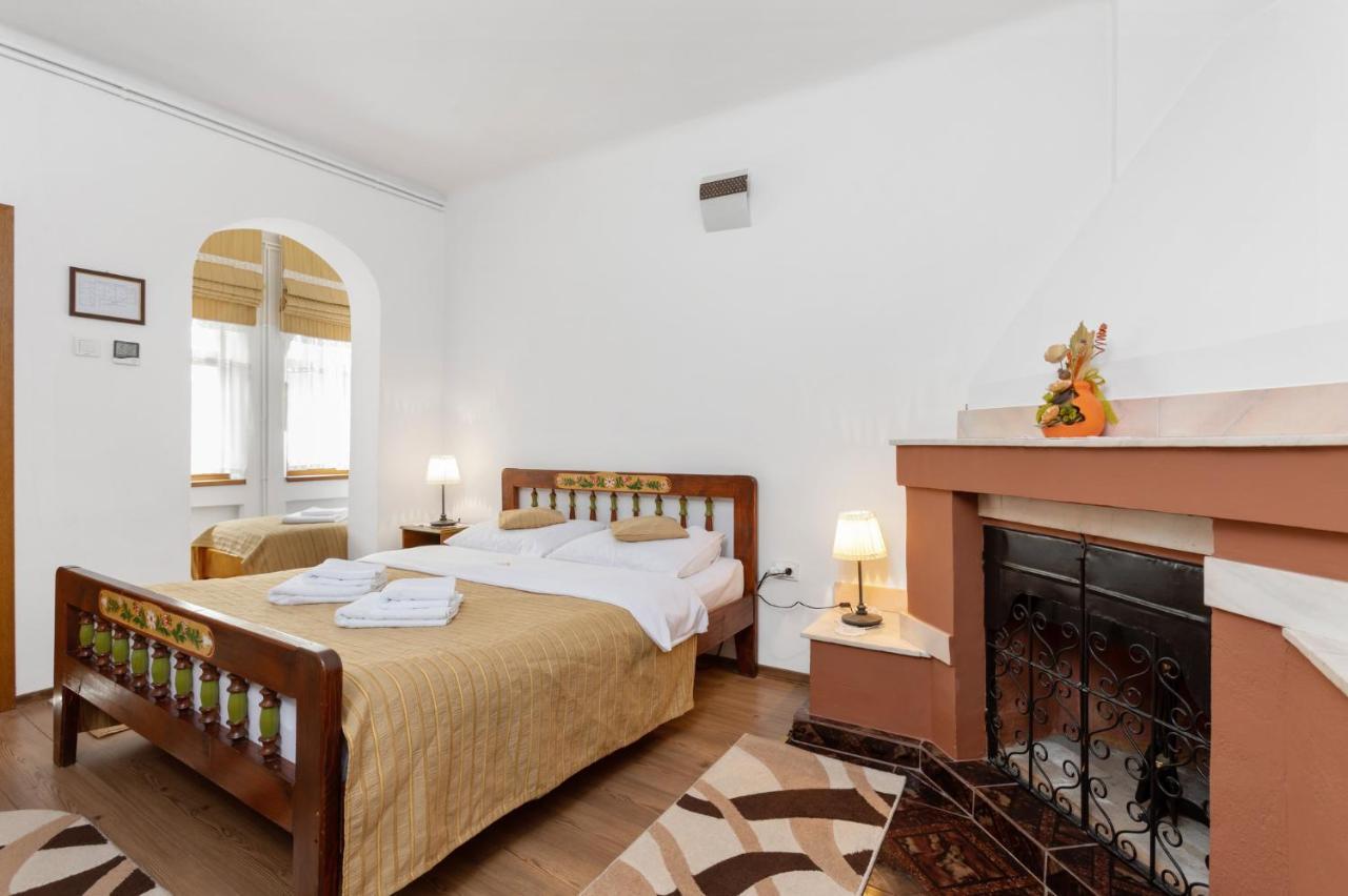 Casa Rasnoveana Екстериор снимка