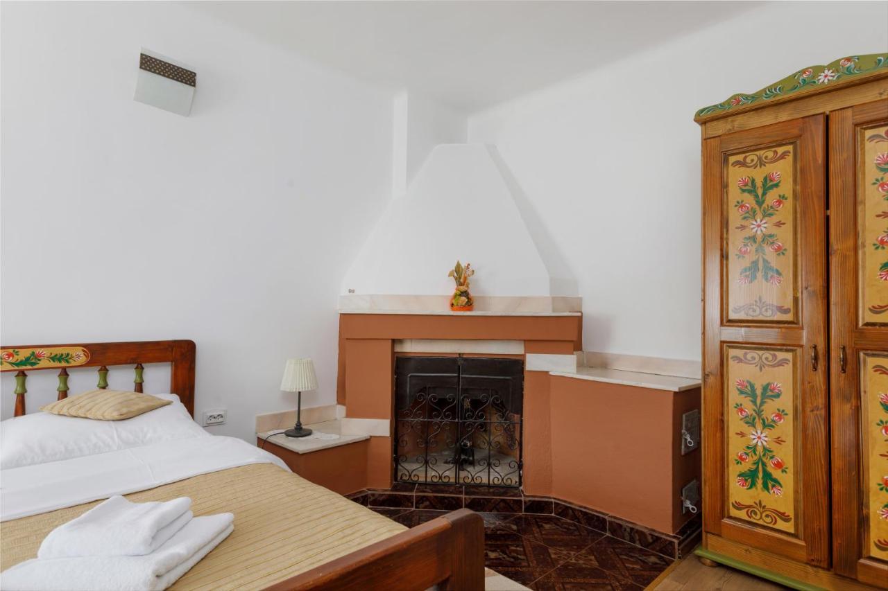 Casa Rasnoveana Екстериор снимка